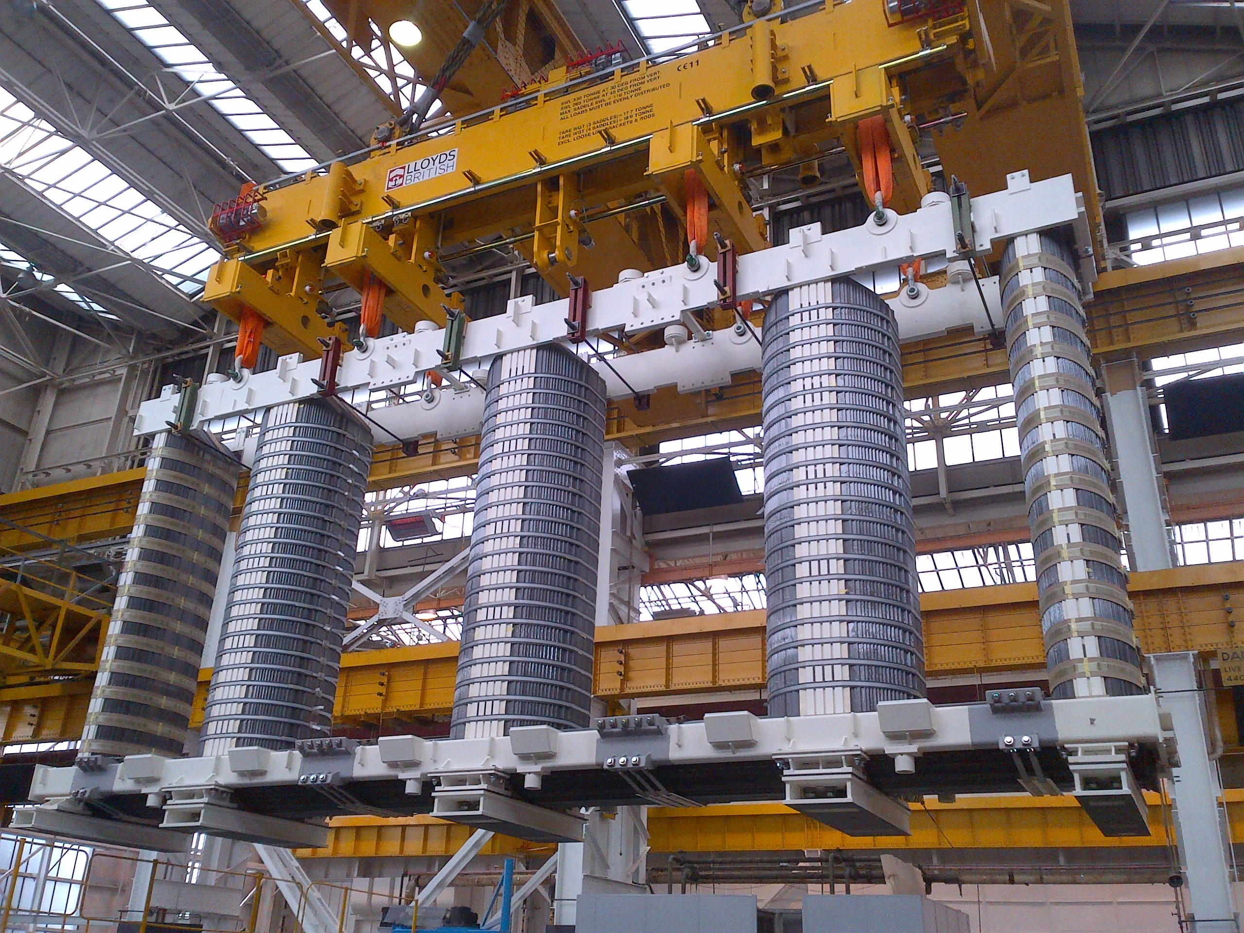 330 Te Motorised Lifting Beam for Transformer Cores